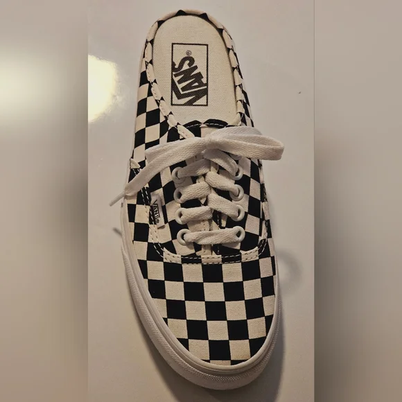 Womens 8.5 Black Whita Slip On Vans Sneaker Shoes - Picture 8 of 11